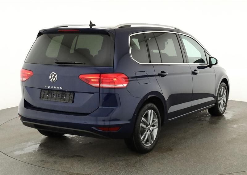Neu VW Touran Comfortline 150 PS (110 kW) 2025 Van / Kleinbus