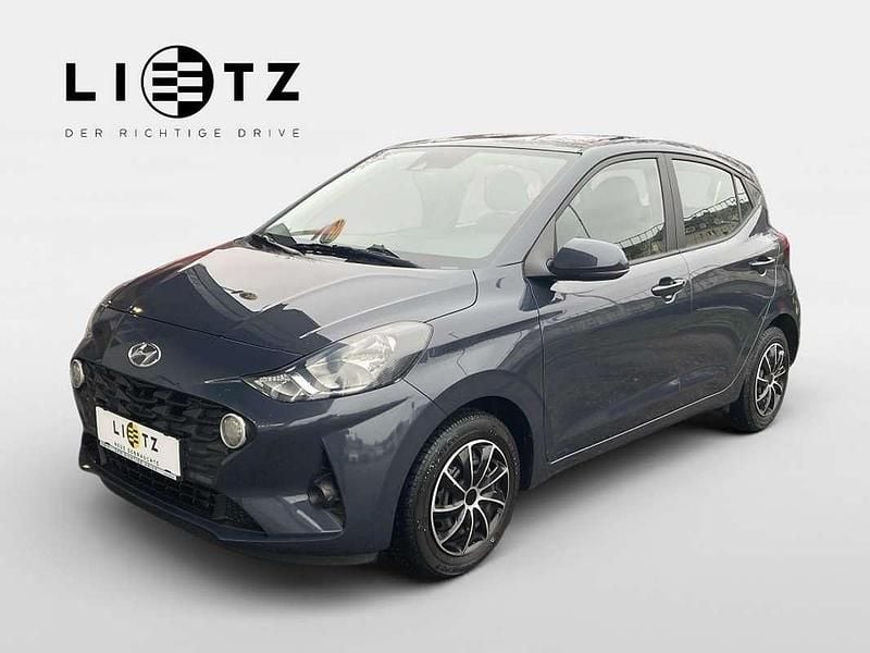 Grau Gebraucht 2021 Hyundai i10 Kleinwagen | € 10.990 (Fairer Preis) - Bild 1/4