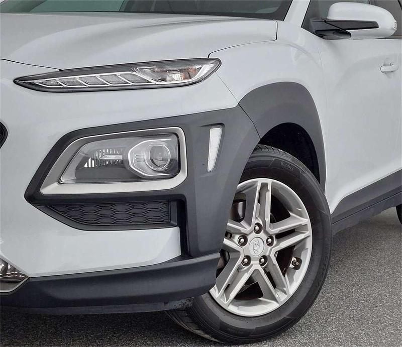 Gebraucht Hyundai Kona 120 PS (88 kW) 2018 Chalkweiss SUV
