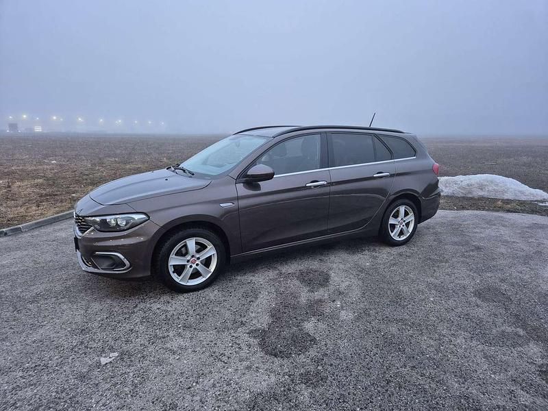 Gebraucht Fiat Tipo Lounge 120 PS (88 kW) 2017 Bronze Kombi