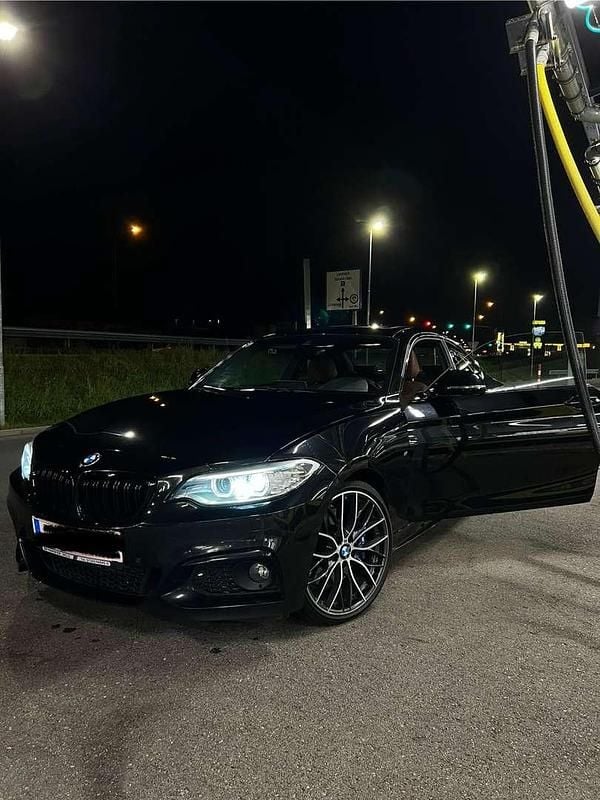 Schwarz Gebraucht 2016 BMW 218 M Sport Coupé | € 20.800 - Bild 1/4