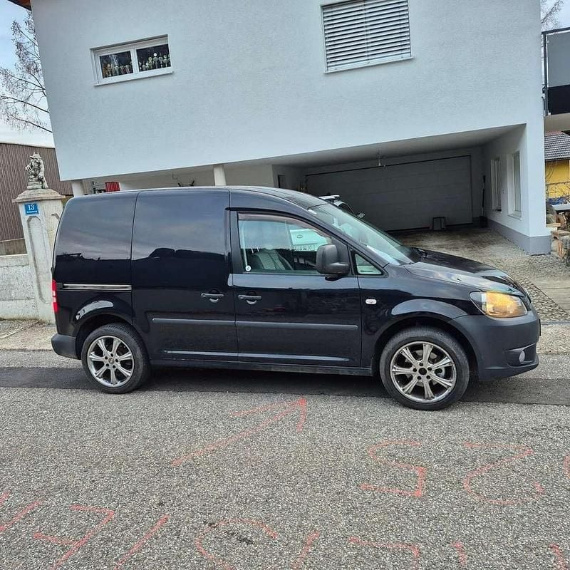 Gebraucht VW Caddy Startline 102 PS (75 kW) 2011 Schwarz Van / Kleinbus