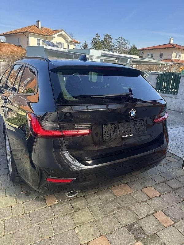 Gebraucht BMW 320 Advantage 190 PS (139 kW) 2020 Schwarz Kombi