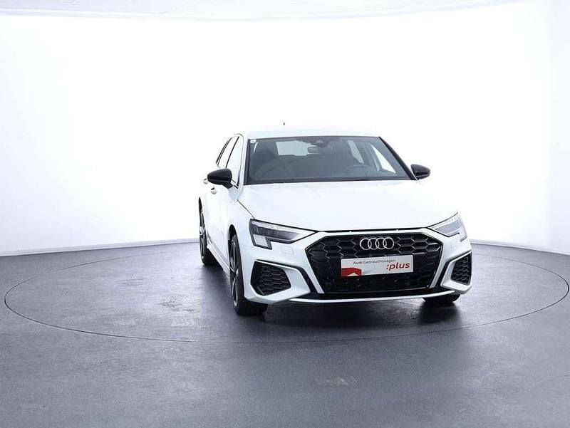 Gebraucht Audi A3 S-Line 150 PS (110 kW) 2024 Weiß Limousine