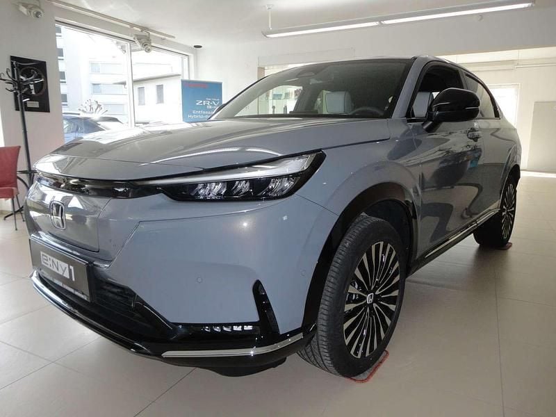 Grau Gebraucht 2024 Honda e:Ny1 Advance SUV | € 33.990 - Bild 1/4