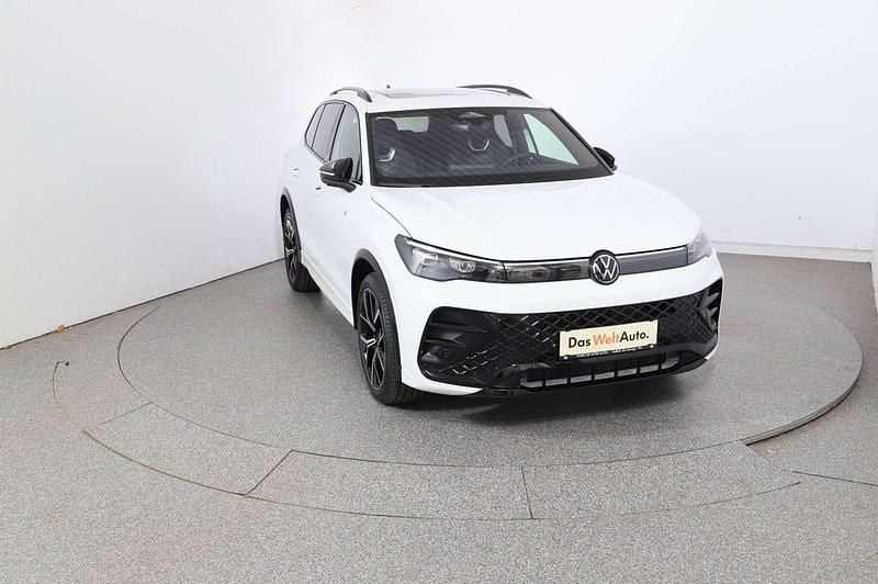 Gebraucht VW Tiguan Sport 150 PS (110 kW) 2025 Weiß SUV