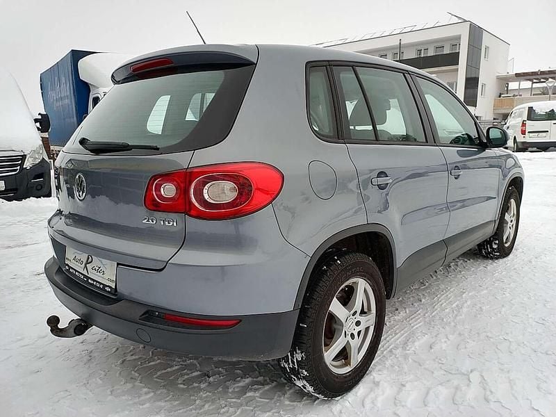Gebraucht VW Tiguan Trendline 140 PS (102 kW) 2009 Grau SUV