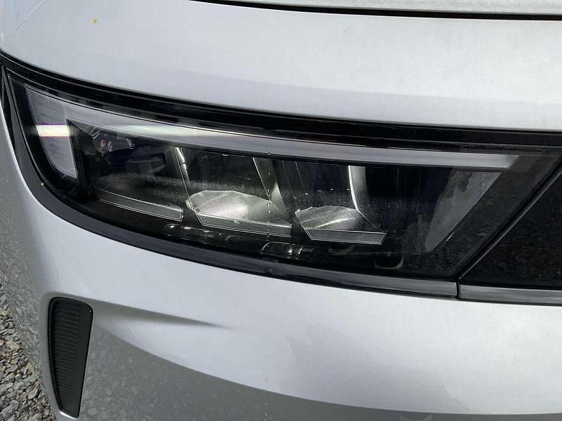 Neu Opel Astra 131 PS (96 kW) 2025 Silber Kombi