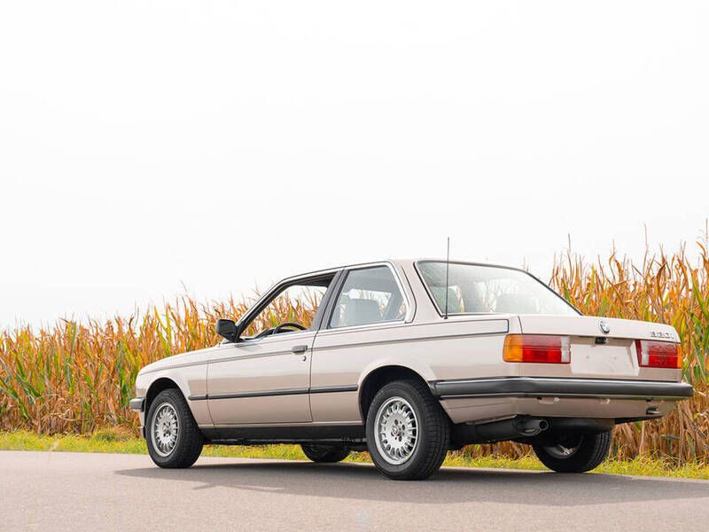 Gebraucht BMW 320 125 PS (91 kW) 1983 Beige Limousine