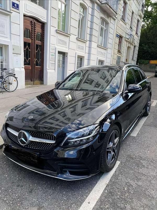 Gebraucht Mercedes C200 AMG line 160 PS (117 kW) 2020 Schwarz Kombi