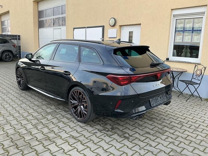 Neu Cupra Leon 333 PS (244 kW) 2025 Limousine
