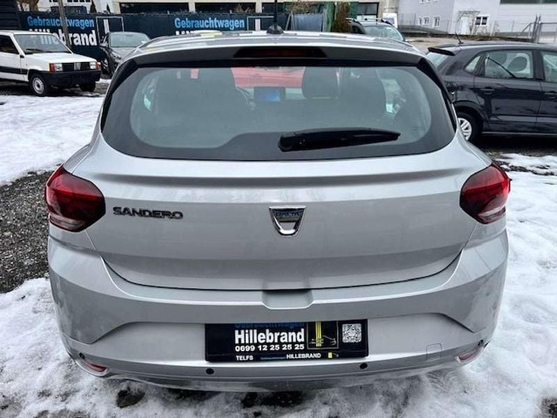 Gebraucht Dacia Sandero Expression 67 PS (49 kW) 2022 Silber Kleinwagen