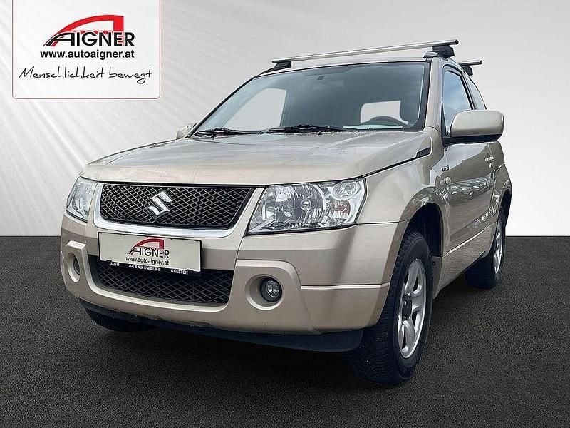 Beige Gebraucht 2007 Suzuki Grand Vitara SUV | € 9.990 - Bild 1/4