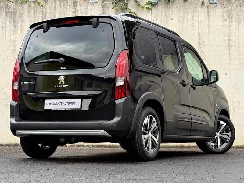 Gebraucht Peugeot Rifter GT 100 kW (136 PS) 2023 Schwarz Van / Kleinbus