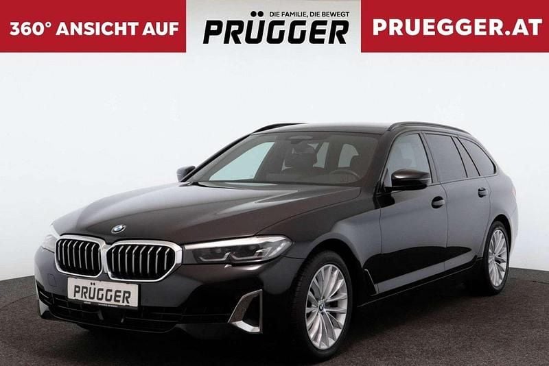Schwarz Gebraucht 2021 BMW 520 Luxury Line Kombi | € 36.990 (Fairer Preis) - Bild 1/3