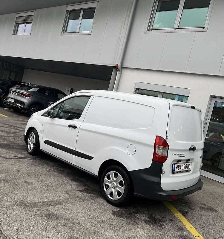 Gebraucht Ford Transit Trend 95 PS (69 kW) 2020 Limousine