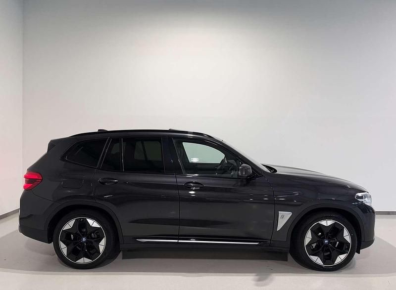 Gebraucht BMW iX3 Impressive 210 kW (286 PS) 2021 Grau SUV