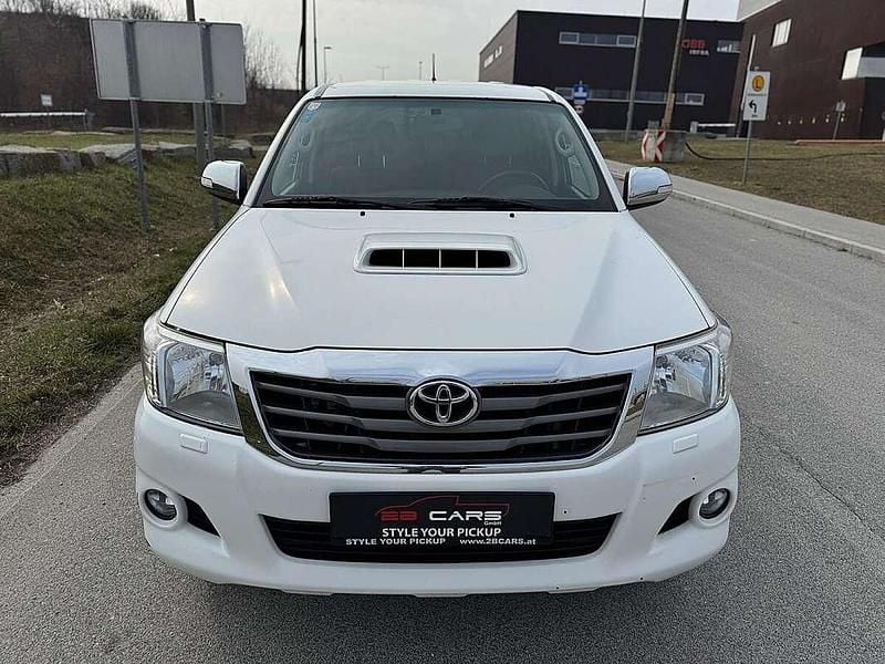 Gebraucht Toyota HiLux 144 PS (105 kW) 2013 Weiß Abholung