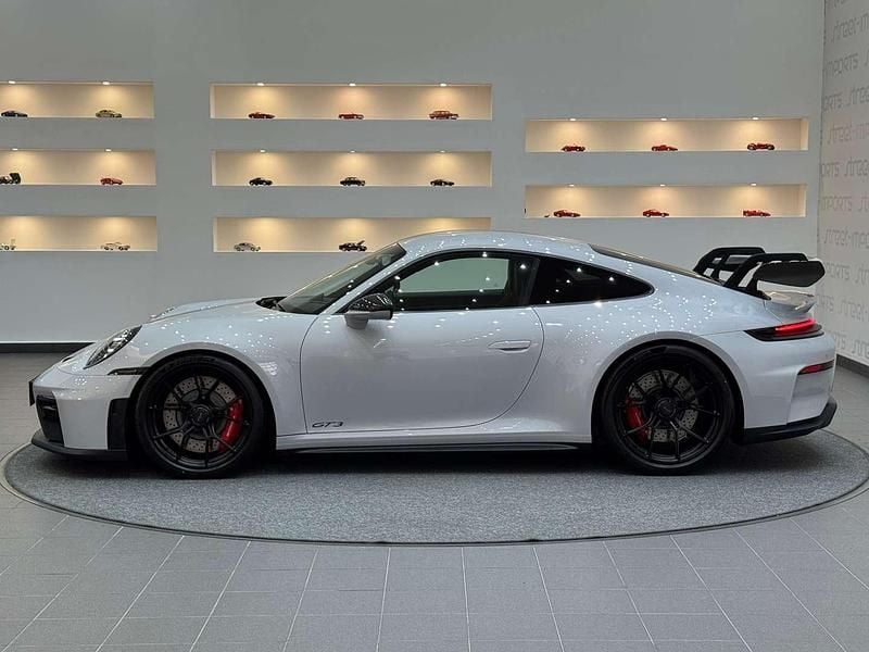 Neu Porsche 911 GT3 510 PS (375 kW) 2025 Grau Coupé