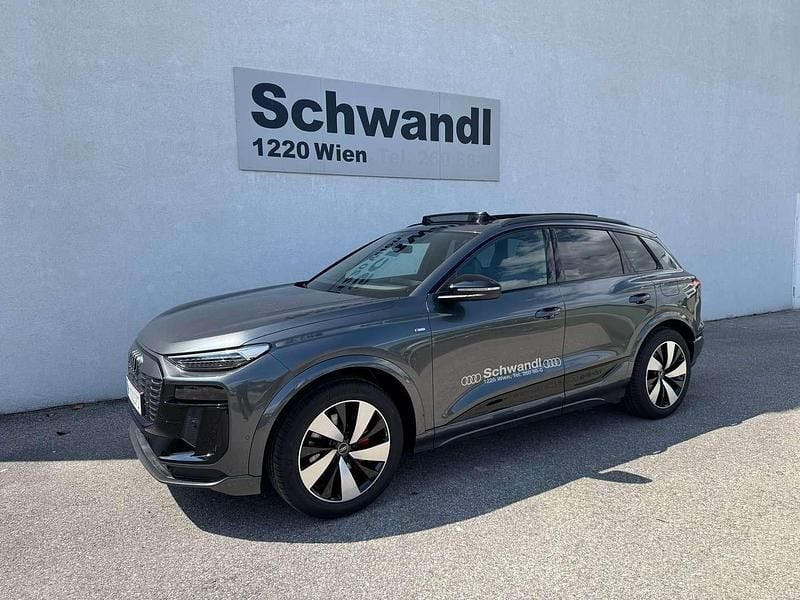 Neu Audi Q6 e-tron Performance 225 kW (306 PS) 2025 Grau SUV