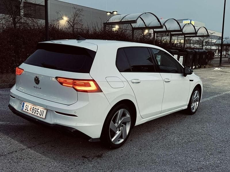 Gebraucht VW Golf VIII Life 116 PS (85 kW) 2021 Limousine