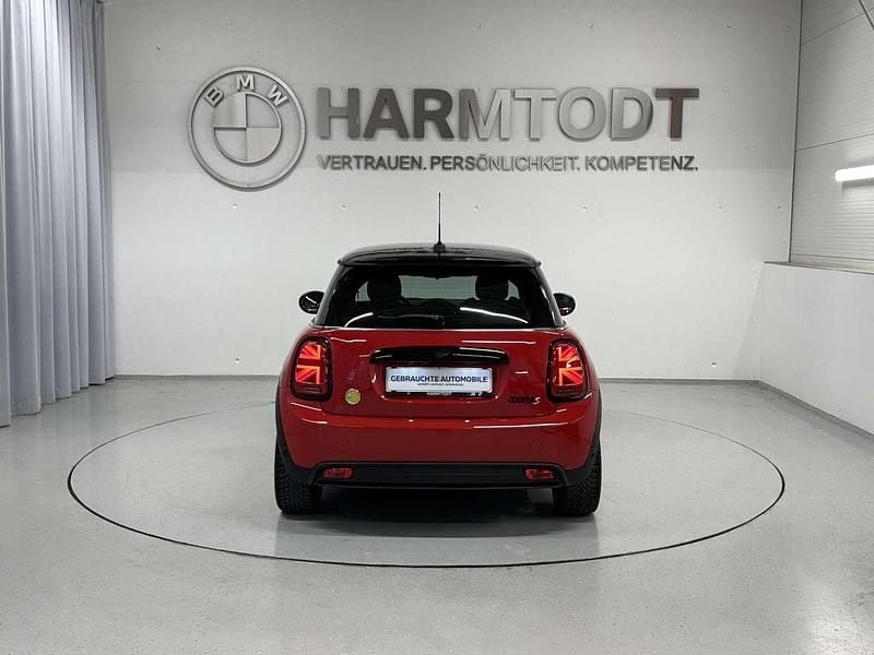 Gebraucht Mini Cooper SE Classic 135 kW (184 PS) 2022 Rot Kleinwagen