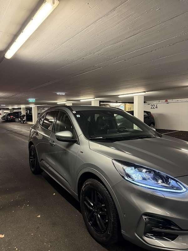 Gebraucht Ford Kuga ST-Line 120 PS (88 kW) 2022 SUV