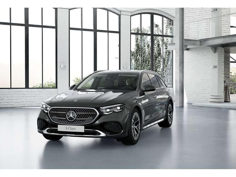 Gebraucht Mercedes E300 313 PS (230 kW) 2025 Grau Kombi