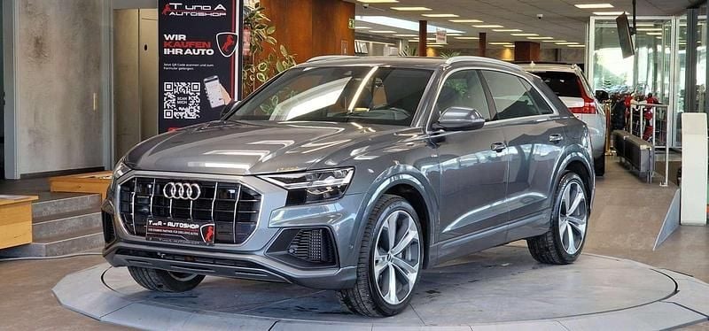 Gebraucht Audi Q8 S-Line 340 PS (250 kW) 2021 Grau SUV