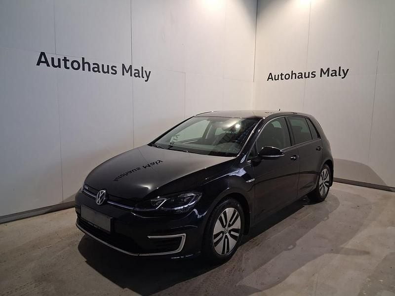 Schwarz metallicperleffektno Gebraucht 2019 VW e-Golf Kleinwagen | € 15.890 (Fairer Preis) - Bild 1/4