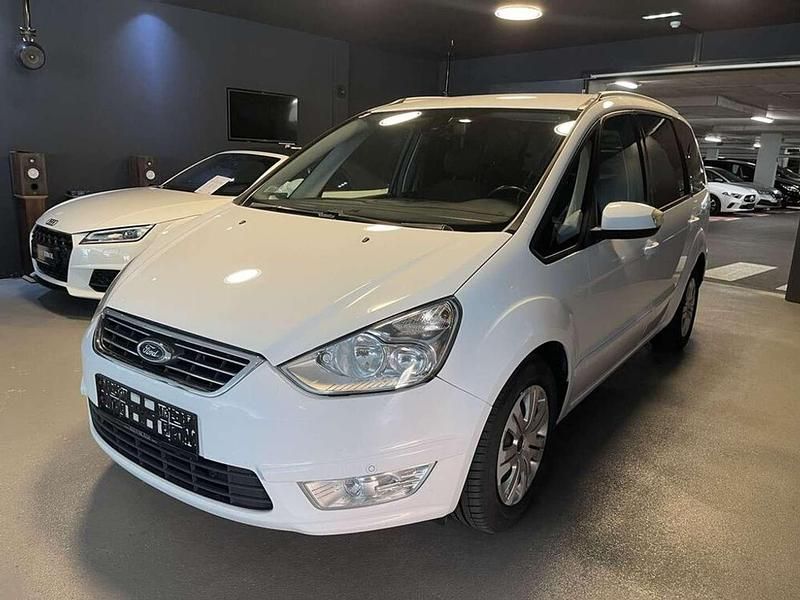 Weiß Gebraucht 2013 Ford Galaxy Trend Van / Kleinbus | € 8.990 (Teuer) - Bild 1/4