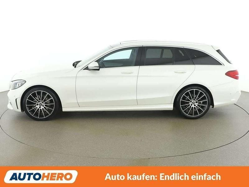 Gebraucht Mercedes C220 AMG line 194 PS (142 kW) 2018 Weiß Kombi