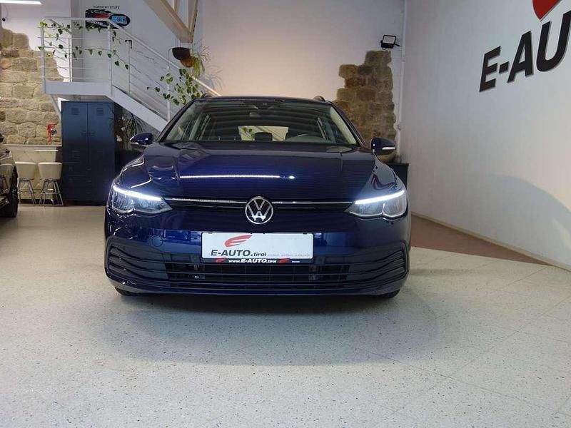 Gebraucht VW Golf VIII 116 PS (85 kW) 2021 Blau Kombi