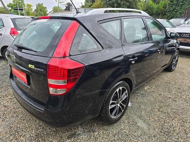 Gebraucht Kia Ceed Sportswagon 90 PS (66 kW) 2011 Schwarz Kombi