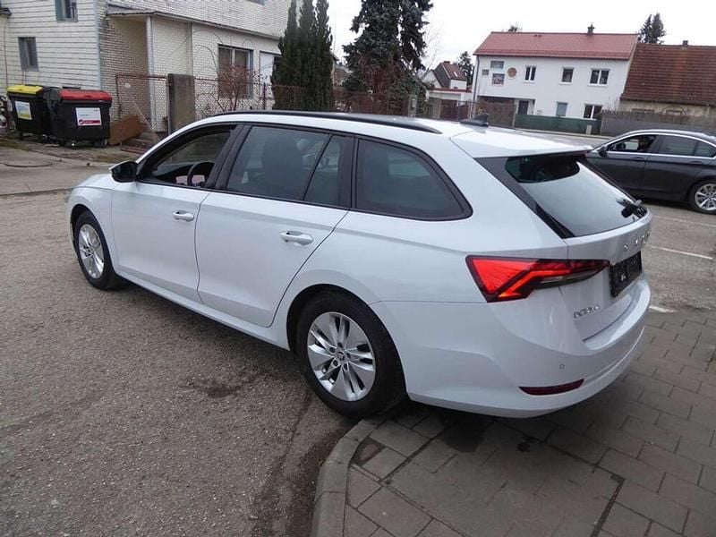 Gebraucht Skoda Octavia 116 PS (85 kW) 2022 Weiß Kombi