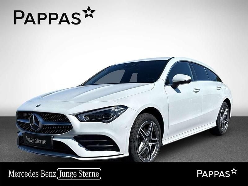 Digitalweiß Gebraucht 2024 Mercedes CLA250e Shooting Brake AMG line Kombi | € 37.450 (Fairer Preis) - Bild 1/3