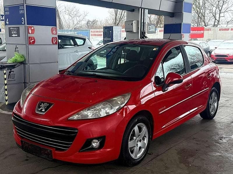 Rot Gebraucht 2010 Peugeot 207 Limousine | € 1.990 (Fairer Preis) - Bild 1/4