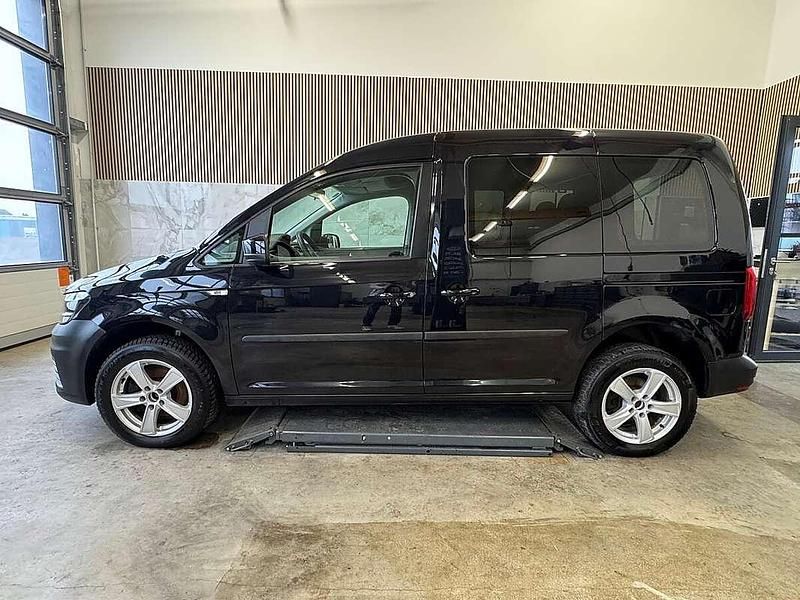 Gebraucht VW Caddy Trendline 122 PS (89 kW) 2019 Schwarz Van / Kleinbus