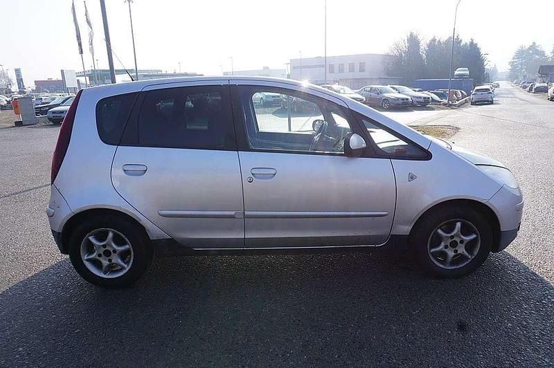Gebraucht Mitsubishi Colt 75 PS (55 kW) 2007 Grau Limousine