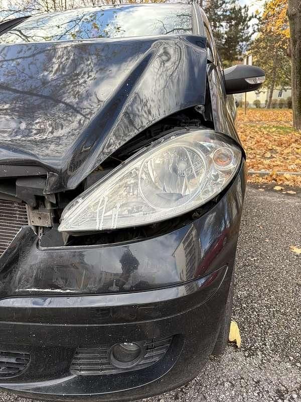 Gebraucht Mercedes A180 116 PS (85 kW) 2002 Schwarz Kleinwagen