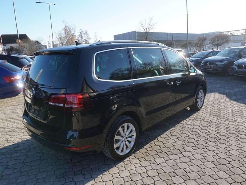 Gebraucht VW Sharan Business+ 150 PS (110 kW) 2021 Schwarz Van / Kleinbus