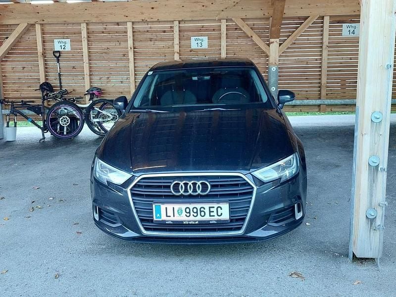 Gebraucht Audi A3 116 PS (85 kW) 2018 Schwarz Limousine