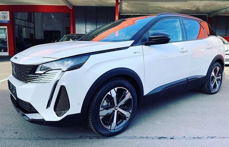 Weiß Gebraucht 2022 Peugeot 3008 GT SUV | € 29.500 (Etwas zu teuer) - Bild 1/4