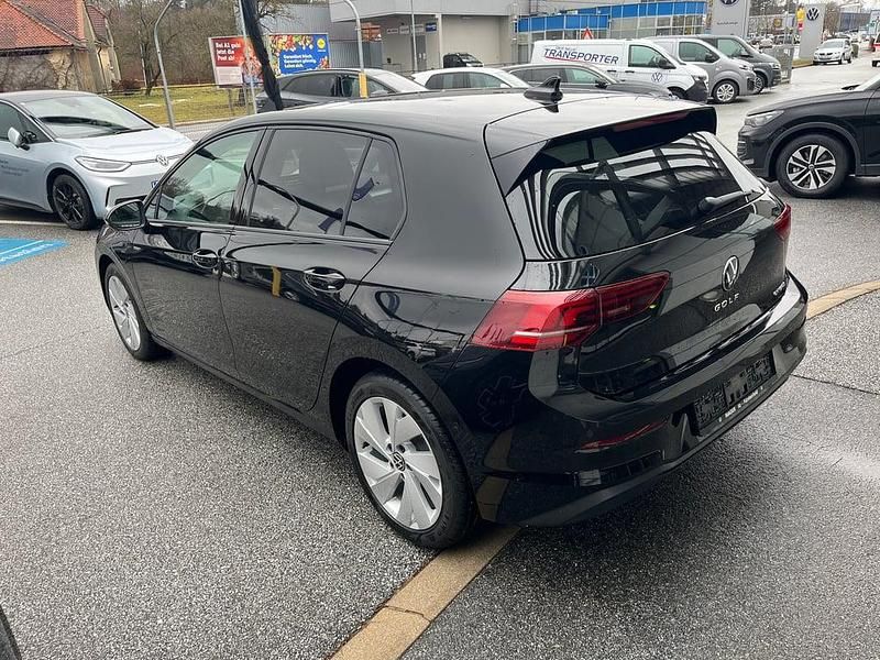 Neu VW Golf VIII 204 PS (150 kW) 2026 Schwarz  metallic