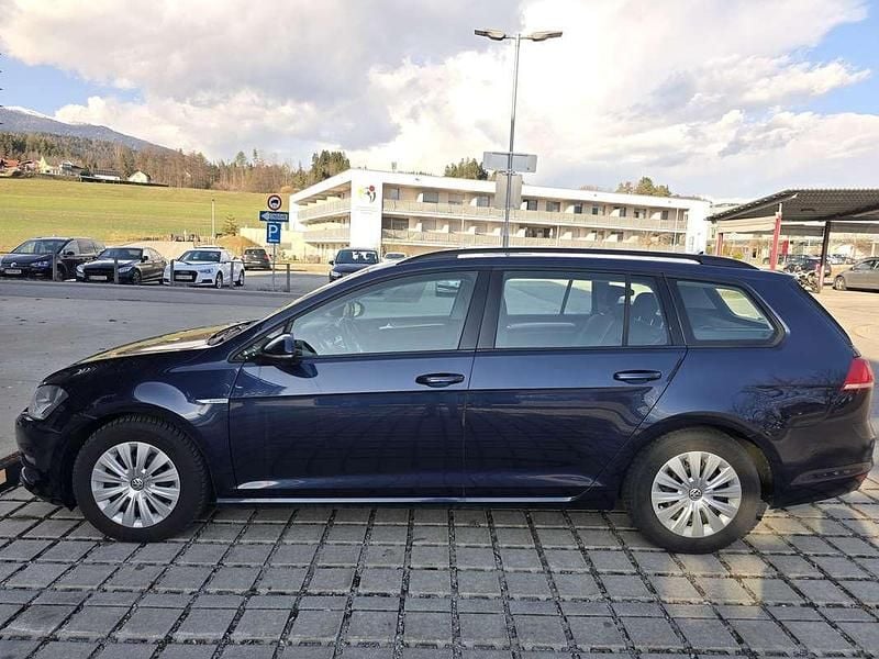 Gebraucht VW Golf VII Trendline 110 PS (80 kW) 2015 Blau Kombi