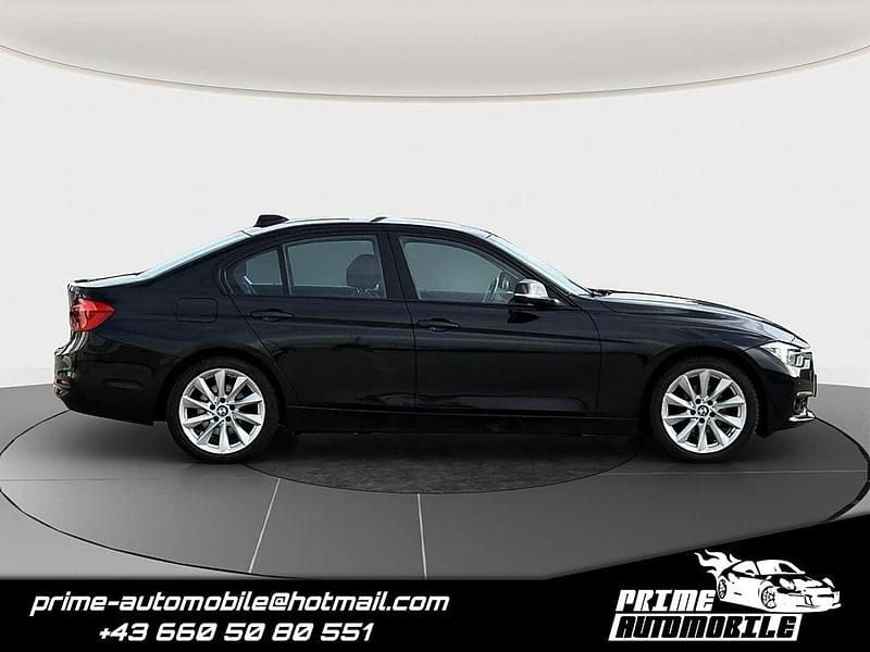 Gebraucht BMW 318 Advantage 150 PS (110 kW) 2015 Schwarz Limousine