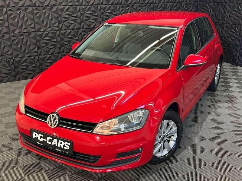 Rot Gebraucht 2015 VW Golf VII Limousine | € 7.990 (Guter Preis) - Bild 1/4