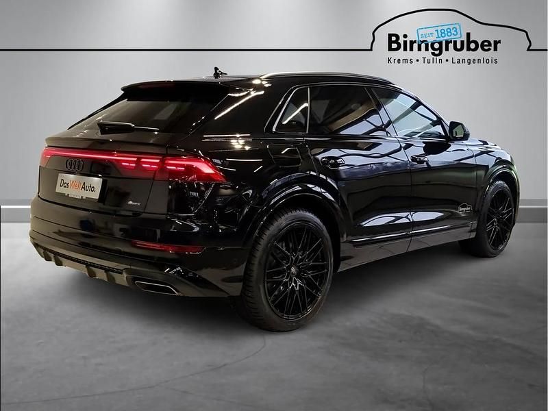 Neu Audi Q8 340 PS (250 kW) 2026 Schwarz  metallicperleffektno SUV