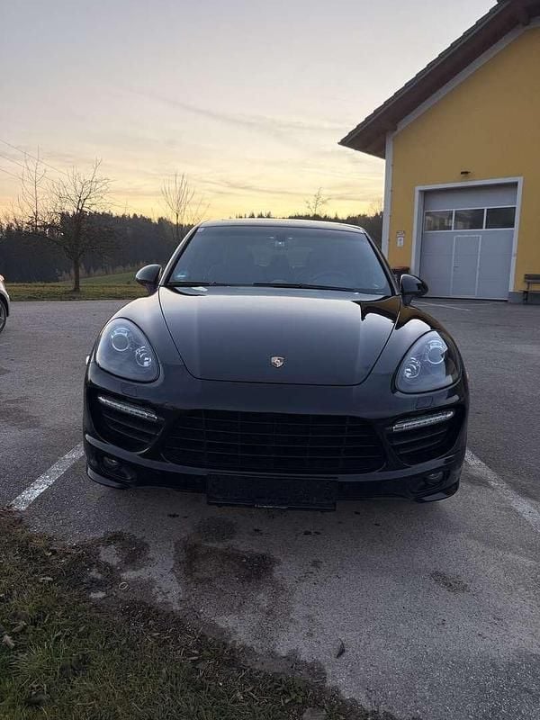 Gebraucht 2013 Porsche Cayenne SUV | € 22.900 - Bild 1/4