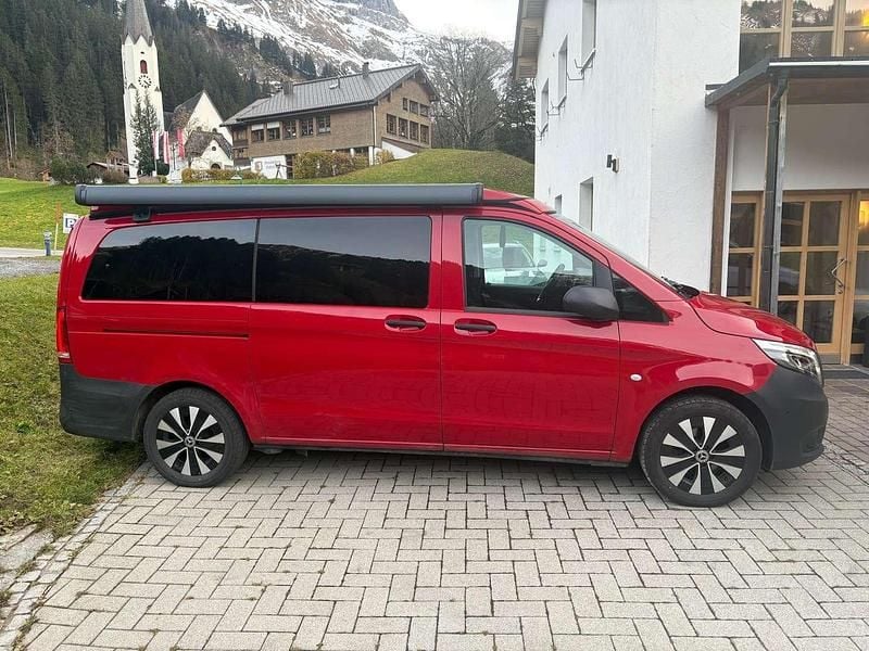 Gebraucht Mercedes Vito 163 PS (119 kW) 2022 Rot Van